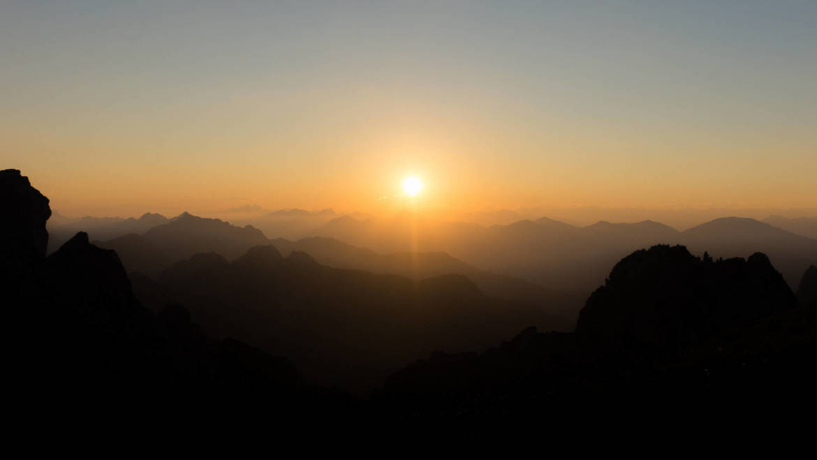 Sončni zahod na Mangartskem sedlu