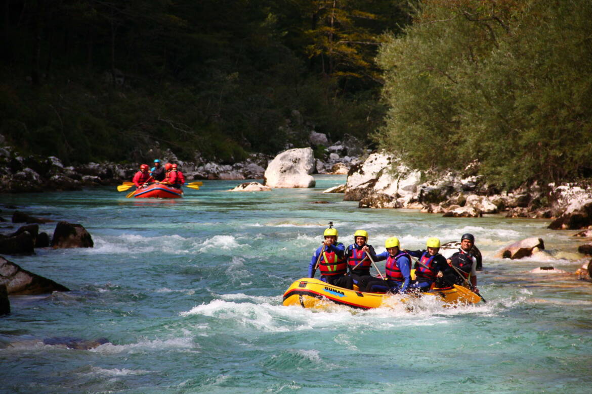 rafting-bovec-soča-3-scaled.jpg